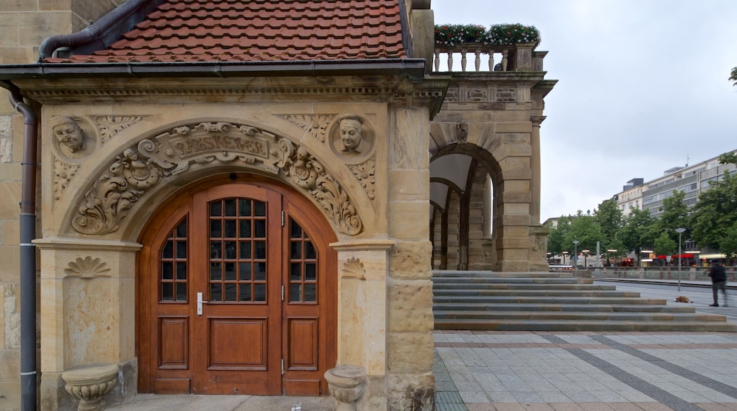 Altes Rathaus welches beinhaltet Geschichtliches