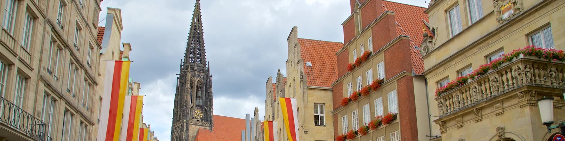 St. Lambert\'s Church featuring street scenes, a church or cathedral and heritage architecture