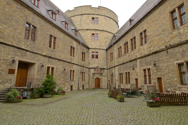 Kreismuseum Wewelsburg welches beinhaltet Geschichtliches