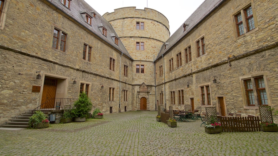 Kreismuseum Wewelsburg mostrando elementos patrimoniales