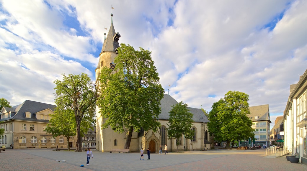 Jakobikirche 设有 廣場, 教堂或大教堂 和 遺跡建築