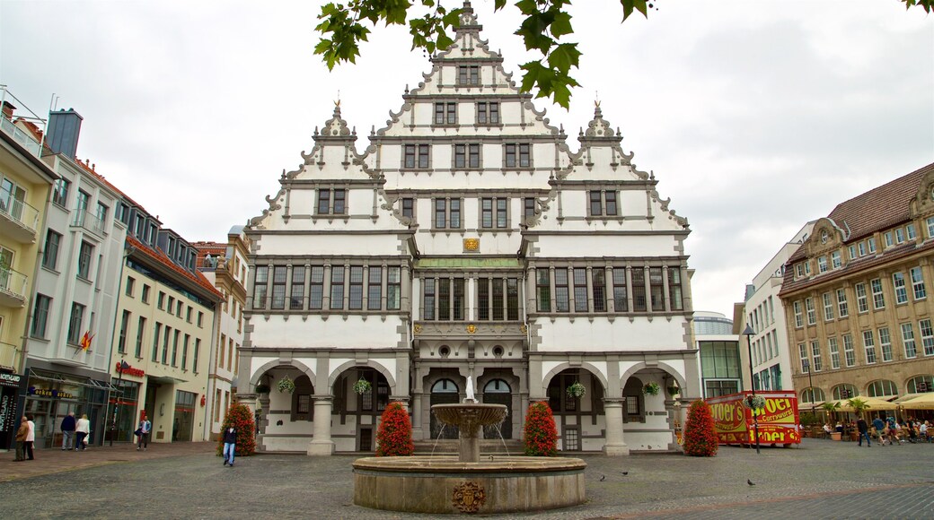 Rathaus which includes heritage architecture and a fountain