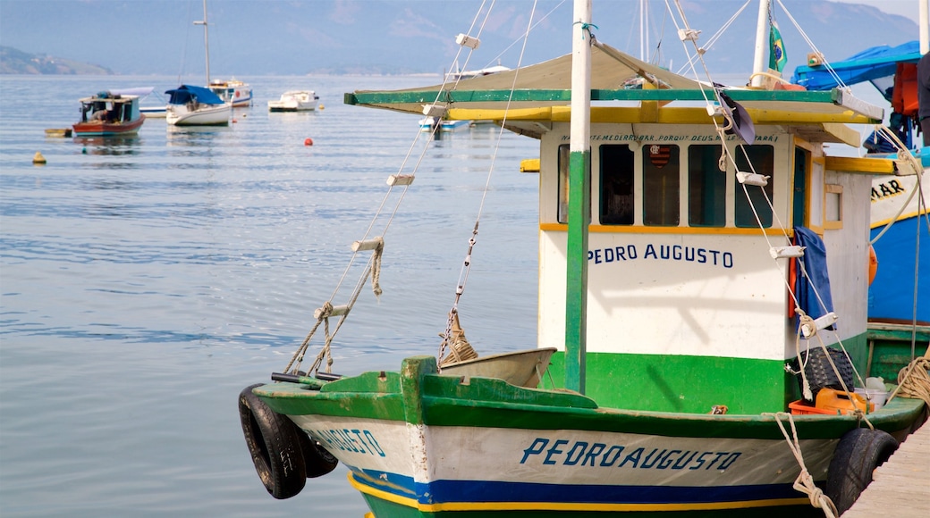 Camorim Beach which includes a bay or harbour