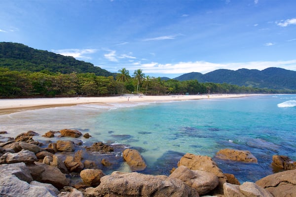 Strand von Lopes Mendes welches beinhaltet Sandstrand, tropische Szenerien und allgemeine Küstenansicht