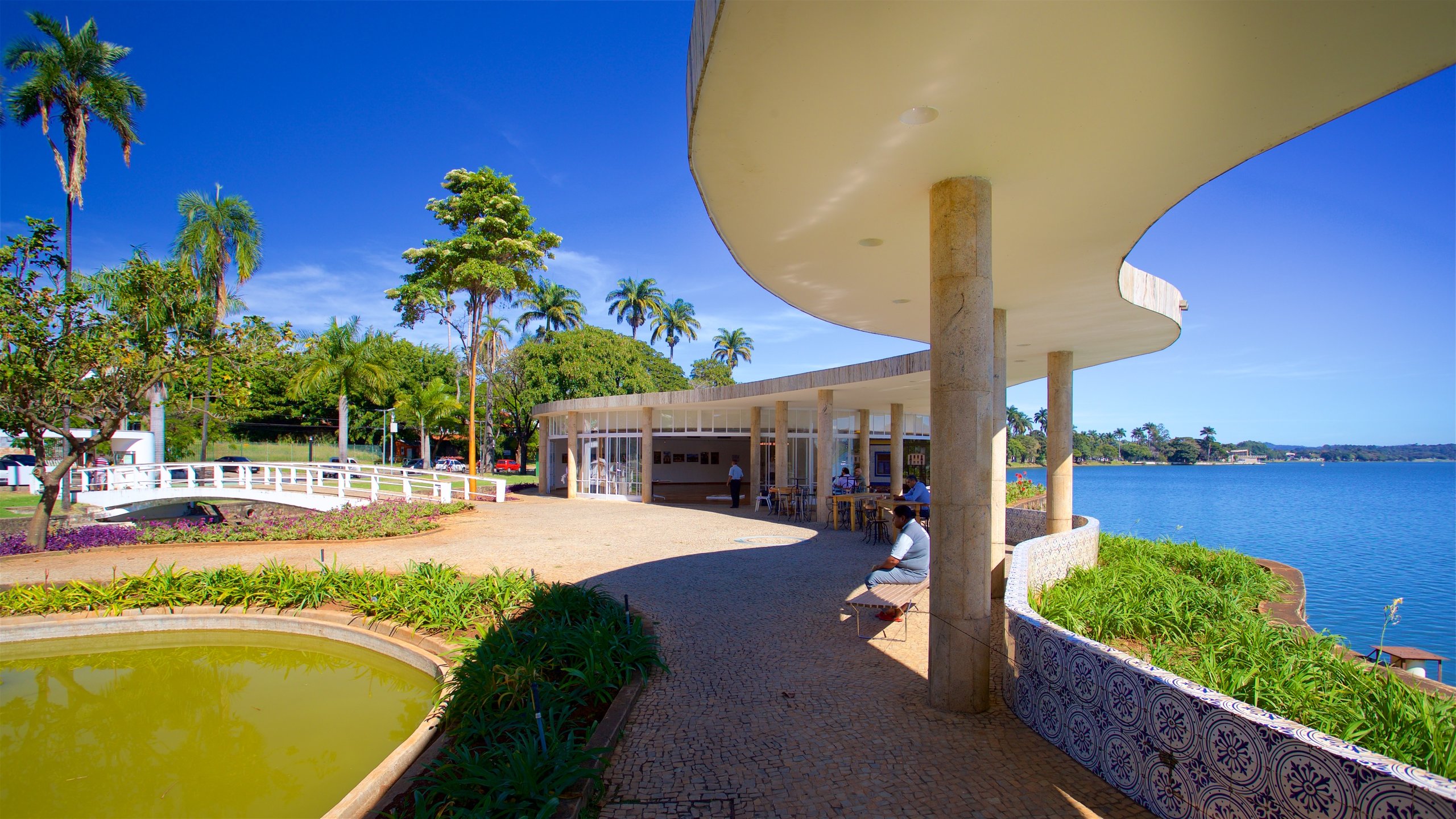 Casa do Baile which includes a garden, general coastal views and a pond