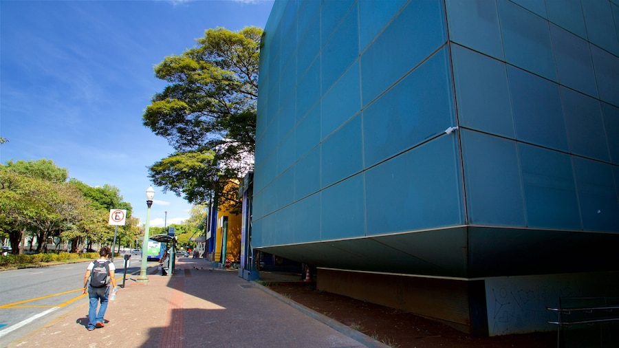 Tim UFMG Knowledge Space as well as an individual male