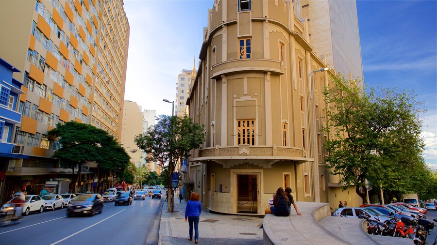 Museum Inimá de Paula featuring a city and heritage architecture