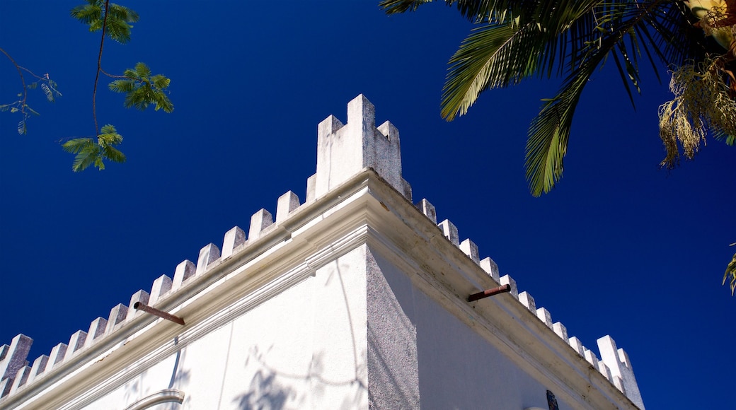 Angra dos Reis City Hall featuring heritage elements