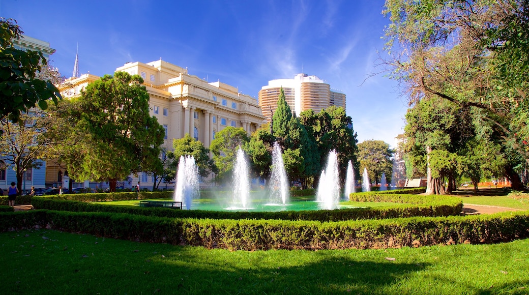 Liberty Square showing a fountain and a garden