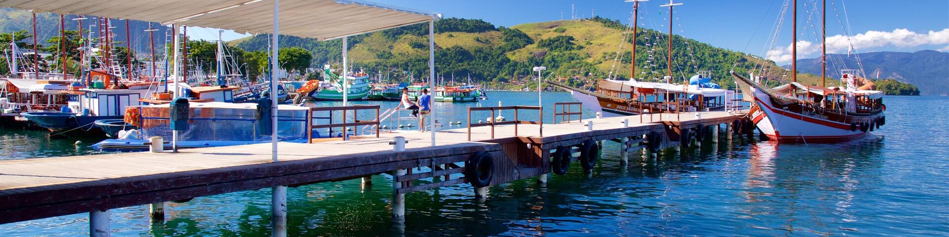 Angra dos Reis Port showing a bay or harbor