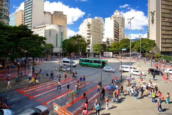 Praça Sete de Setembro montrant ville, scÚnes de rue et cbd