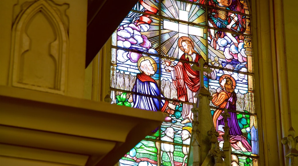 Catedral da Boa Viagem mostrando vista interna, chiesa o cattedrale e elementi religiosi