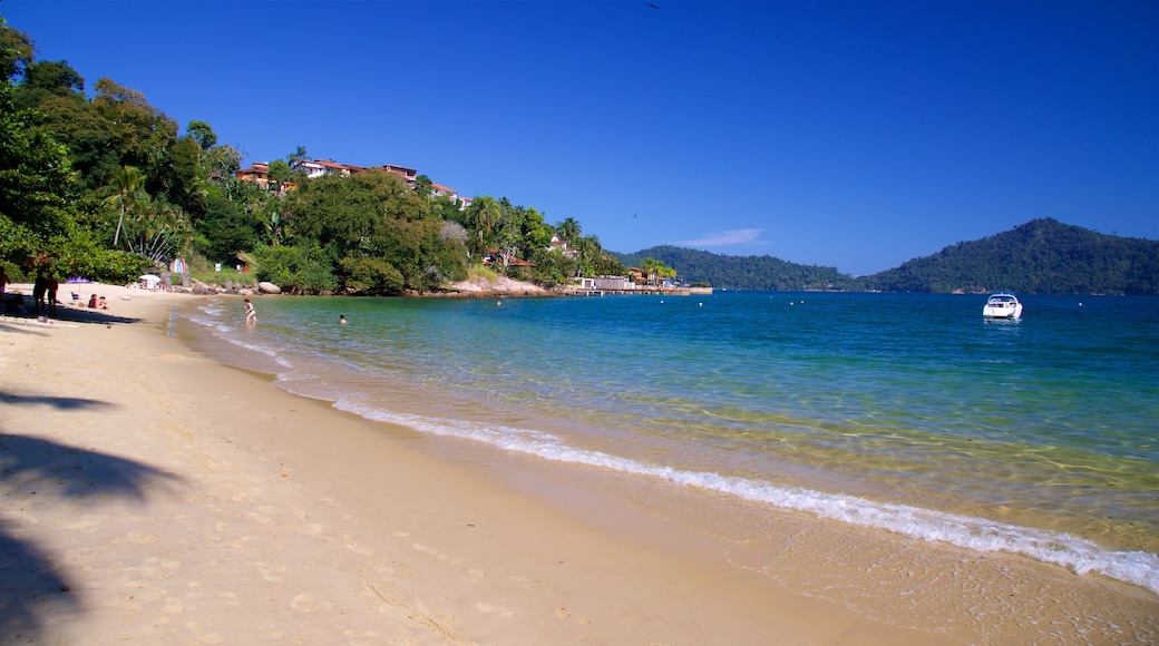 Spiaggia di Figueira che include vista della costa e spiaggia sabbiosa