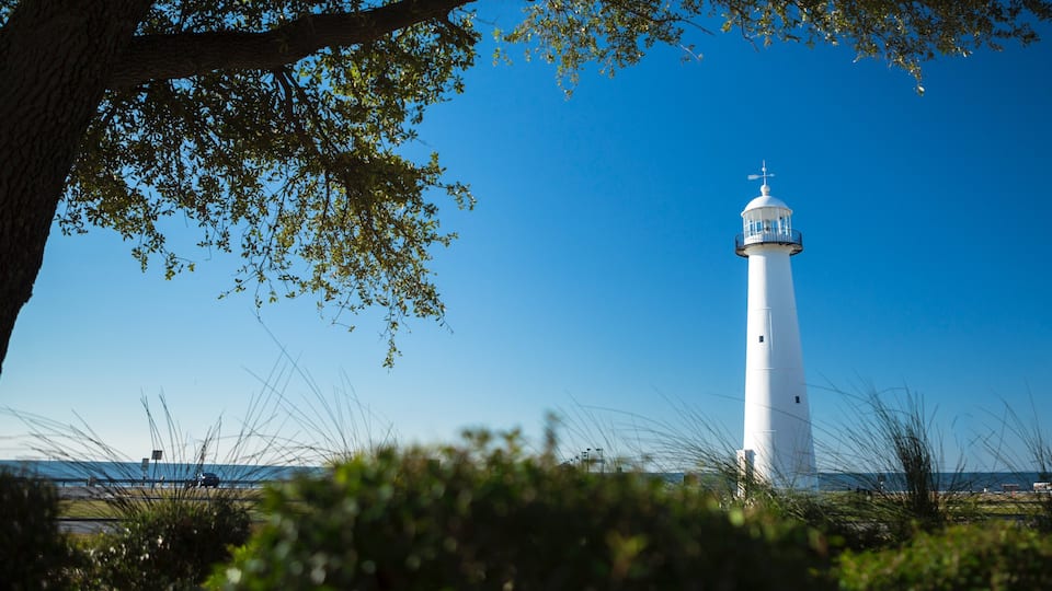 Biloxi which includes a lighthouse