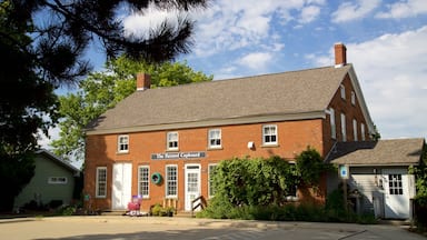Amana Colonies showing a house