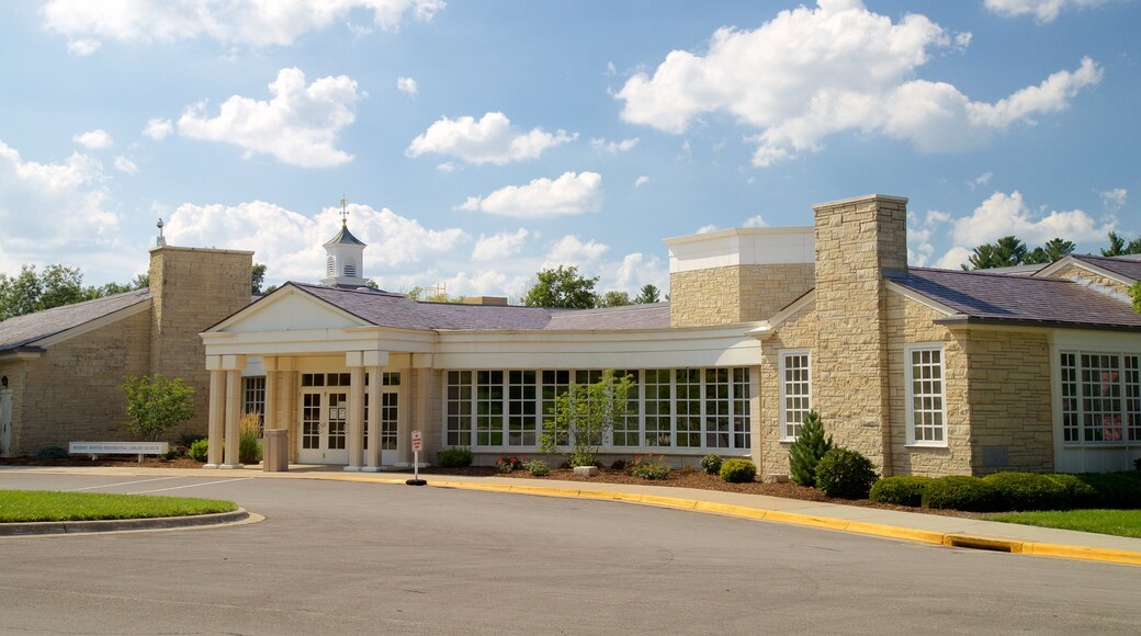 Herbert Hoover National Historic Site showing heritage architecture