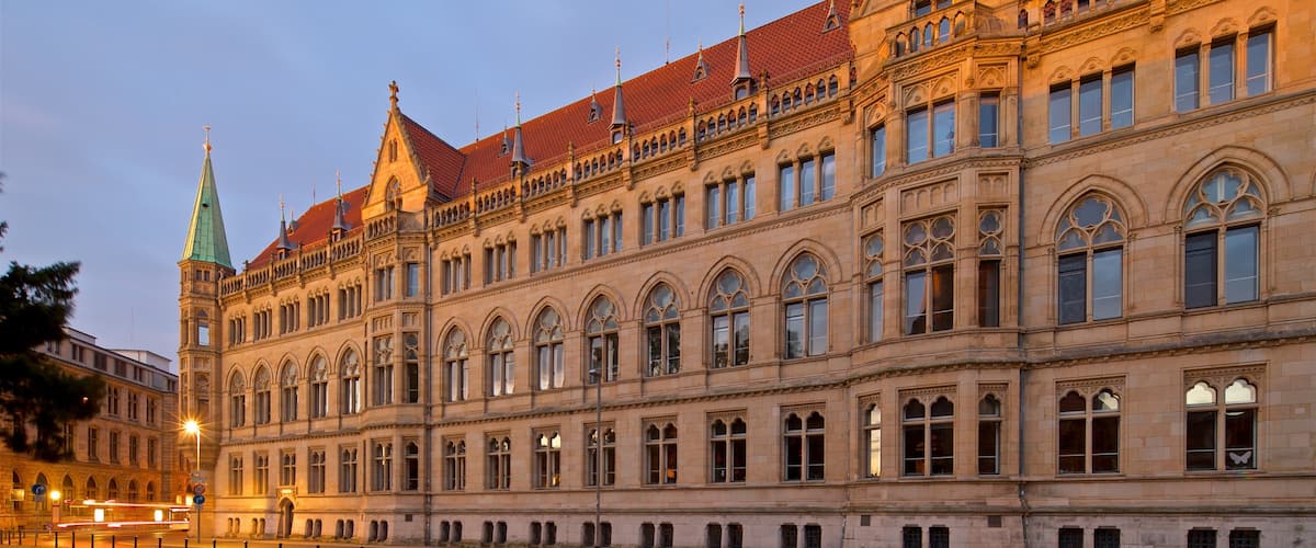 Braunschweig mit einem historische Architektur und bei Nacht