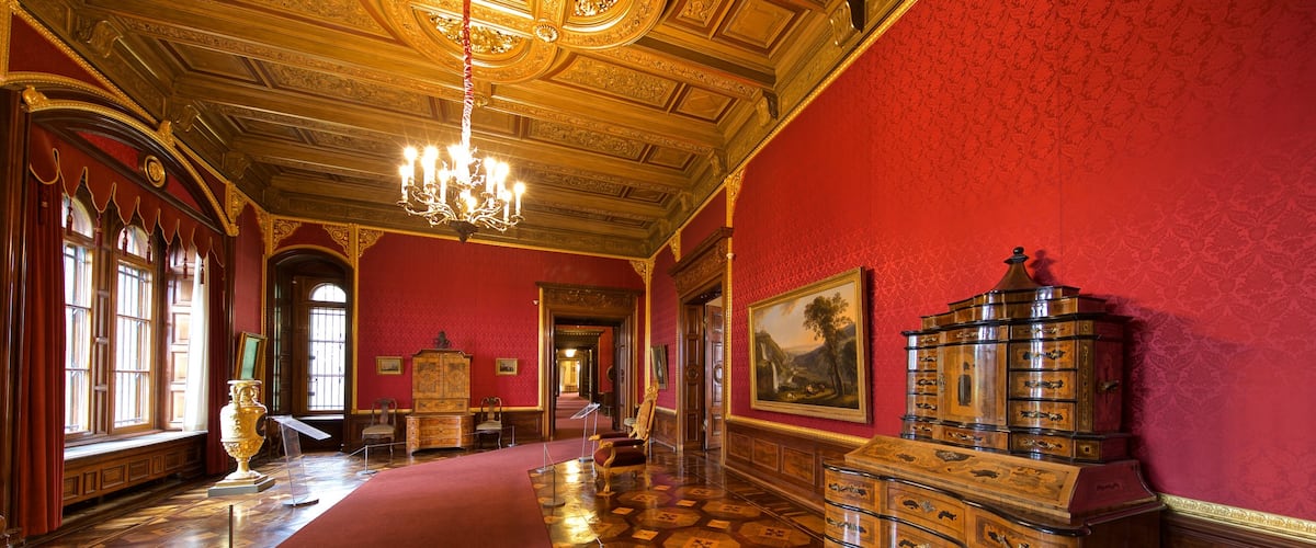 Schweriner Schloss das einen Geschichtliches und Innenansichten