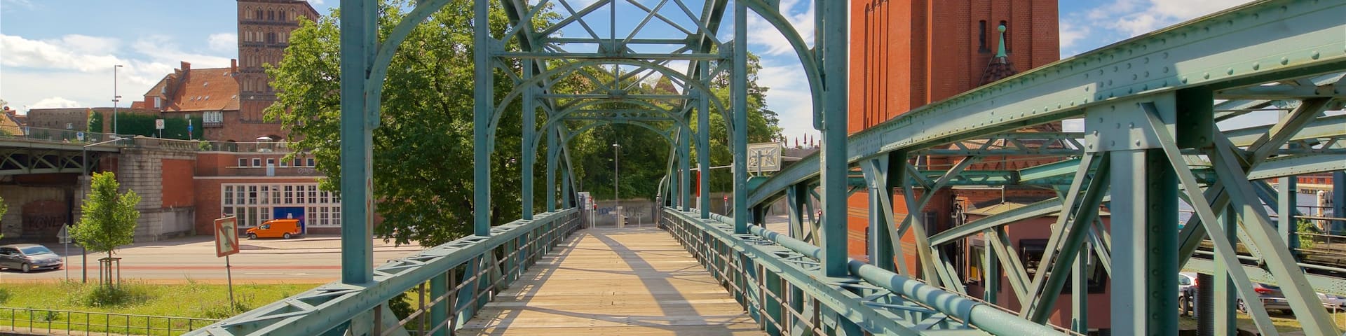 Lübecker Altstadt welches beinhaltet Brücke