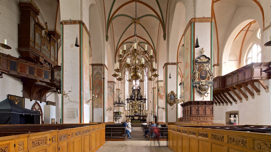 St. Jakobi Church featuring interior views, a church or cathedral and heritage elements