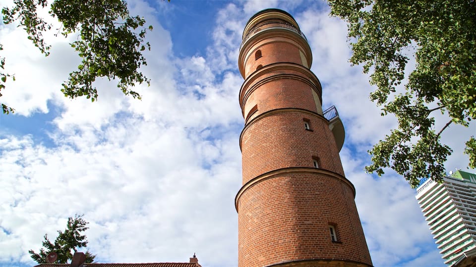 Old Lighthouse Travemuende which includes heritage architecture