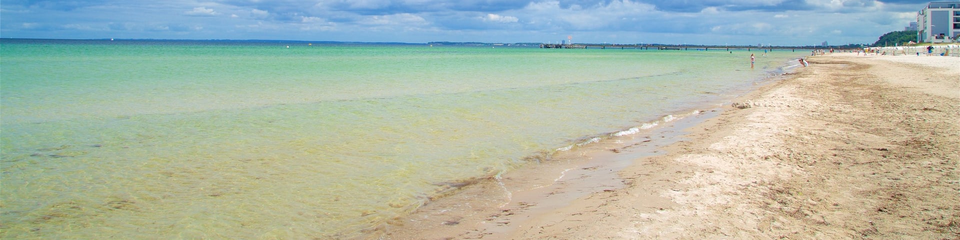 Scharbeutz mit einem allgemeine Küstenansicht und Strand