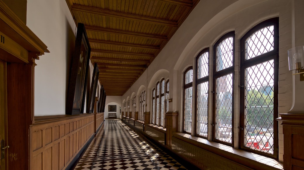 Rathaus showing interior views and heritage elements