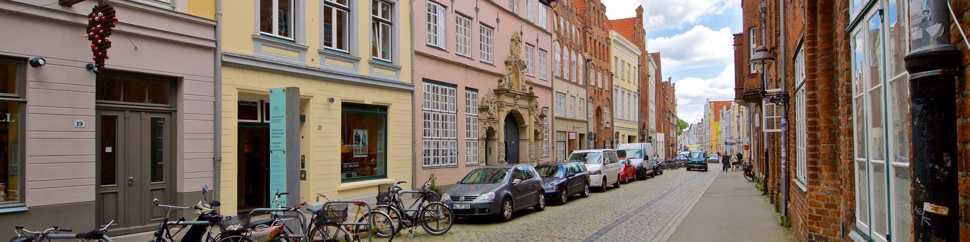 Willy Brandt House featuring a city