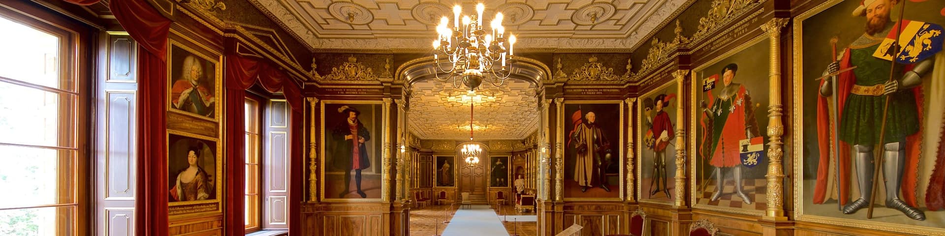 Château de Schwerin mettant en vedette vues intérieures, art et patrimoine historique