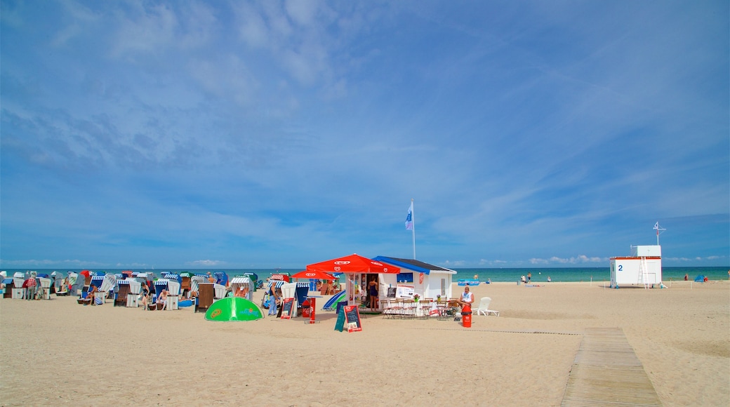 Plage de Warnemunde montrant plage et vues littorales