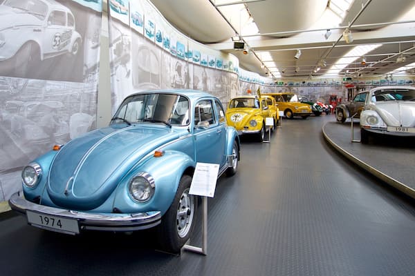 Volkswagen AutoMuseum montrant patrimoine historique et vues intérieures