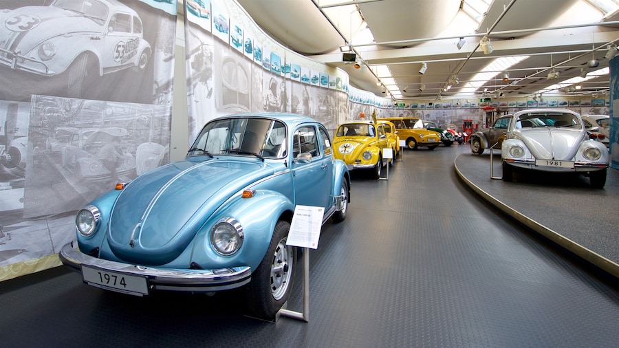 Volkswagen AutoMuseum caracterizando elementos de patrimĂŽnio e vistas internas