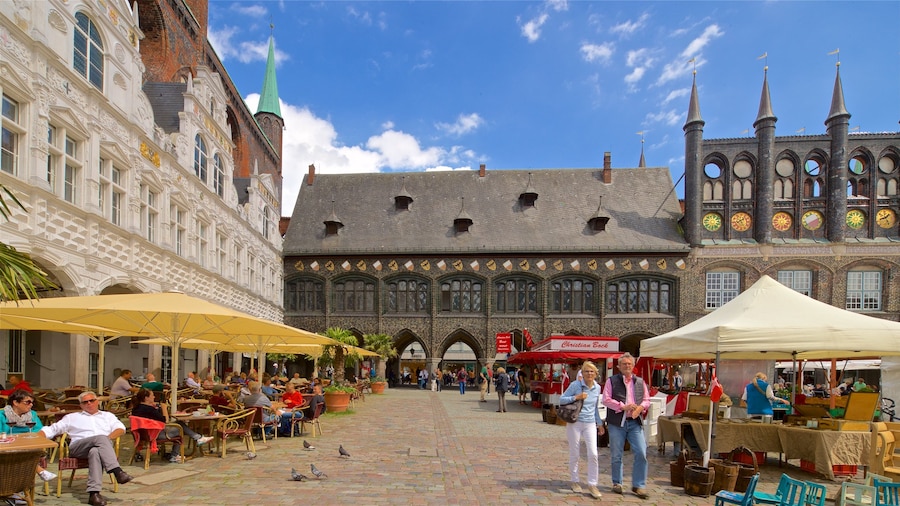 Rathaus which includes a city, heritage architecture and outdoor eating