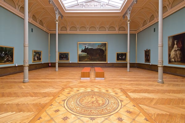 Museum Schwerin montrant vues intérieures et art