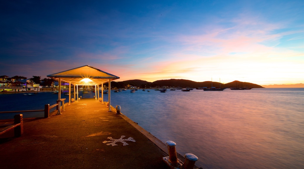 Buzios which includes general coastal views and a sunset