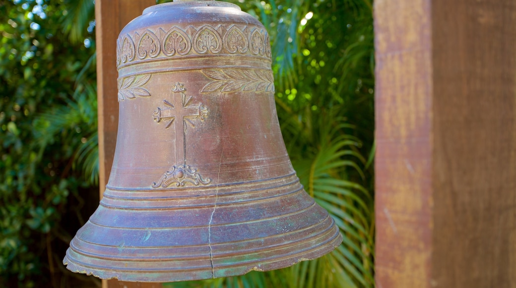 Igreja de Nossa Senhora Desatadora dos Nós mostrando elementos religiosos e elementos de patrimônio