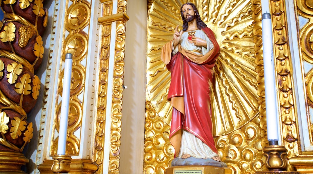 Parish of Our Lady of the Assumption of Cabo Frio featuring heritage elements and religious elements