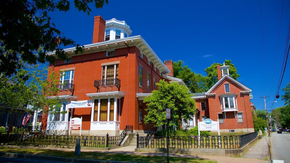 Pejepscot Museum showing a house