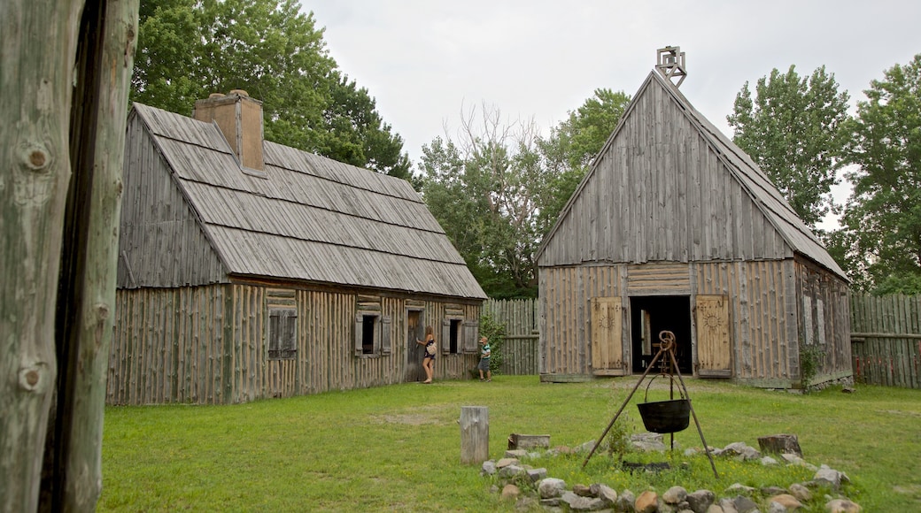 Sainte Marie among the Iroquois mostrando elementos patrimoniales