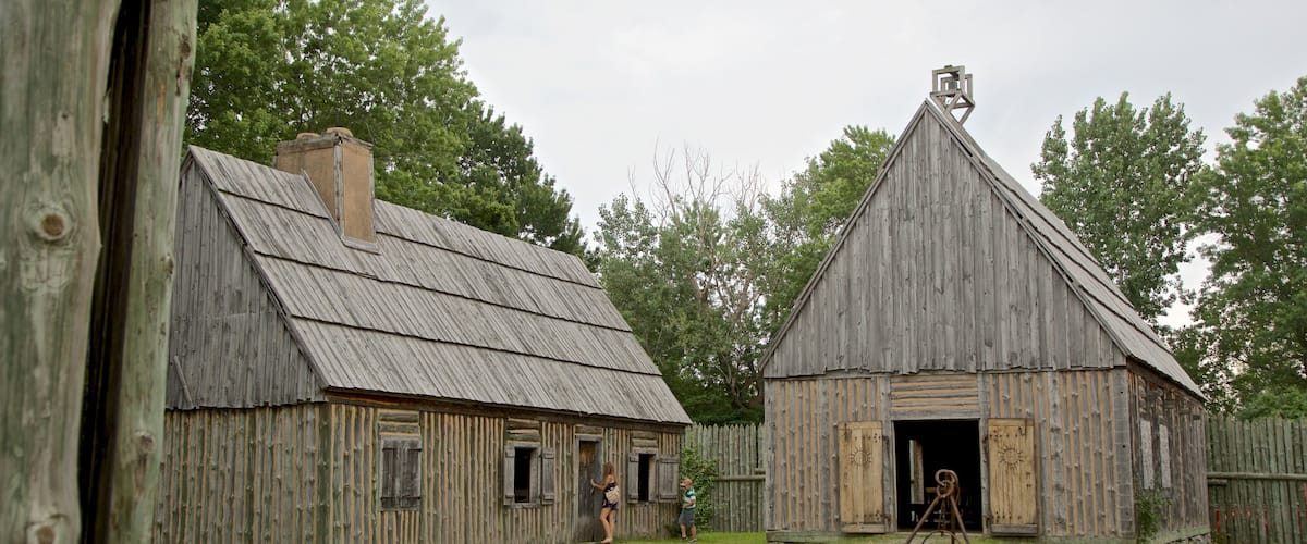 Sainte Marie among the Iroquois que incluye elementos del patrimonio