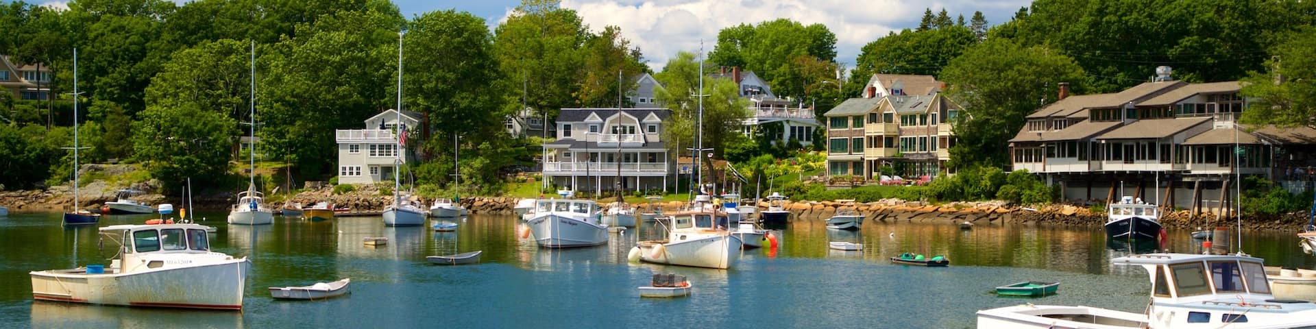 Ogunquit showing a bay or harbour