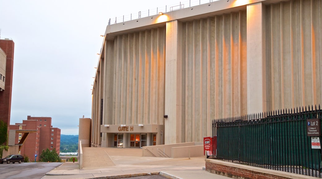 Carrier Dome som inkluderar modern arkitektur