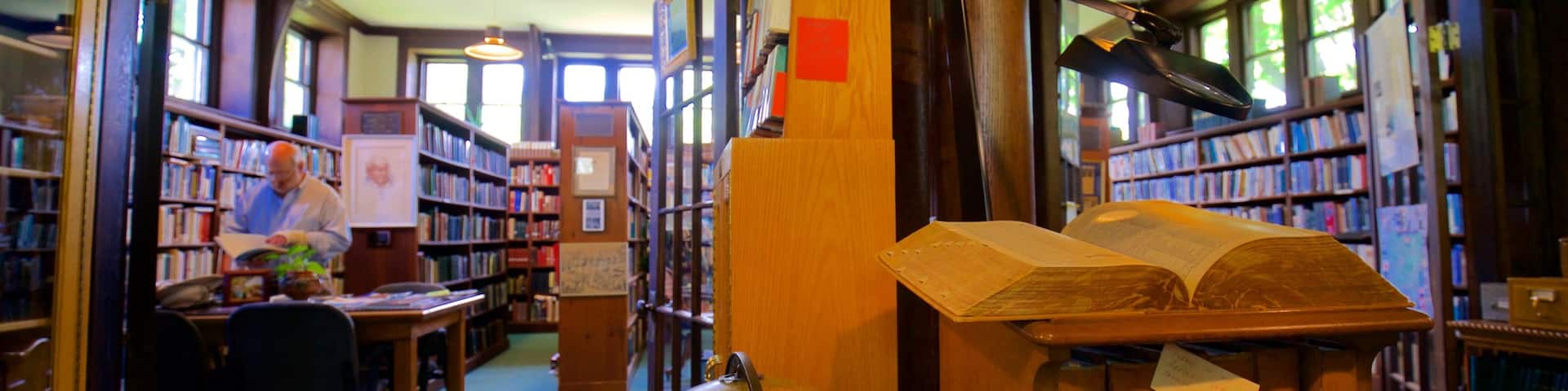 Ogunquit Memorial Library mit einem Innenansichten