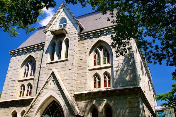Maine State Music Theater mit einem historische Architektur