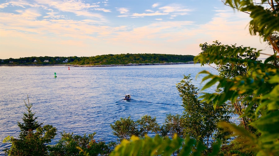 Fort Williams Park which includes boating, a sunset and a lake or waterhole