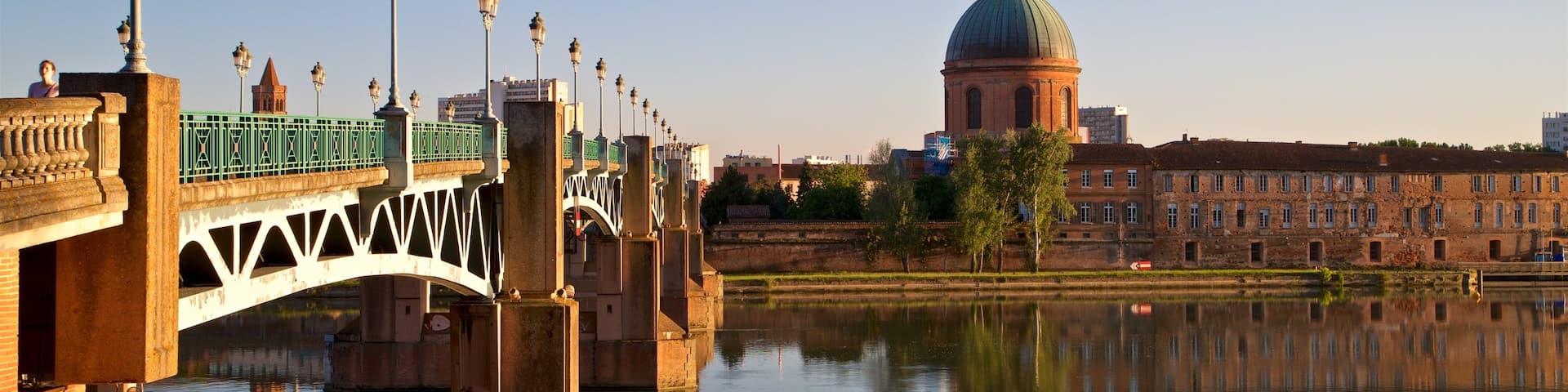 Garonne mettant en vedette riviĂšre ou ruisseau, pont et coucher de soleil