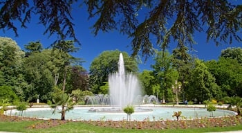 Toulouse que inclui uma fonte e um parque