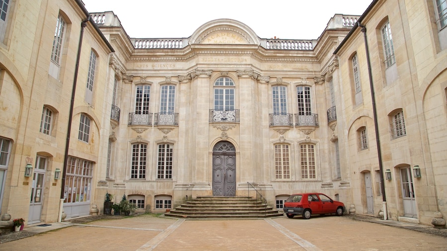 Musee Lamartine cho thấy kiến trúc di sản