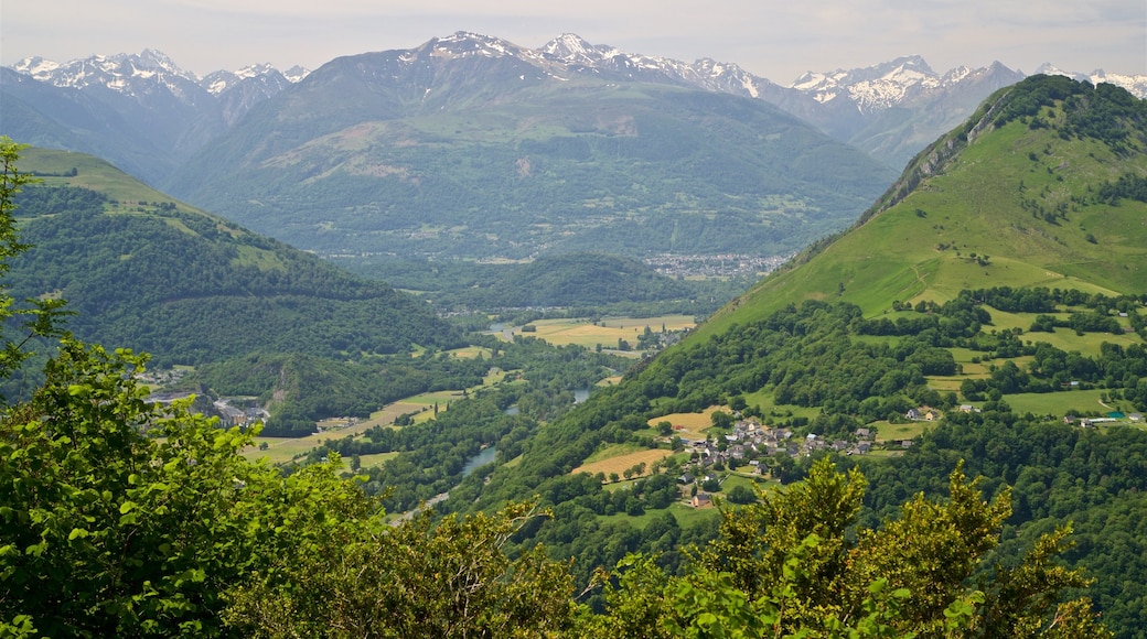 Pic du Jer which includes mountains, tranquil scenes and landscape views