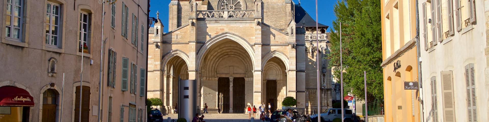 Collegiate Church of Notre-Dame which includes a church or cathedral and heritage architecture